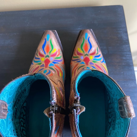 Corral Gold Genuine Leather Laser Hand Painted Cowboy Boots. FREE SHIPPING - Picture 6 of 13